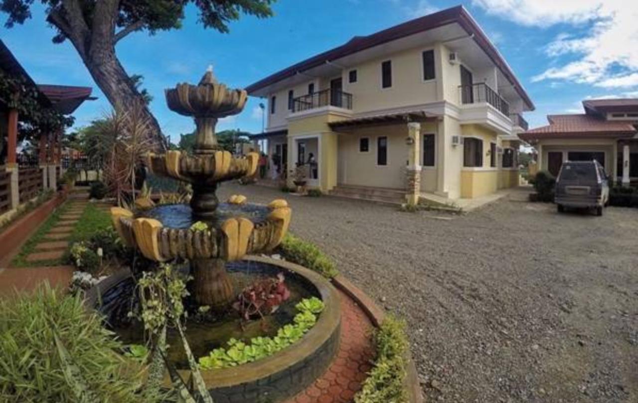 Maruyog'S Ridge Convention Center Cidade Quezon Exterior foto